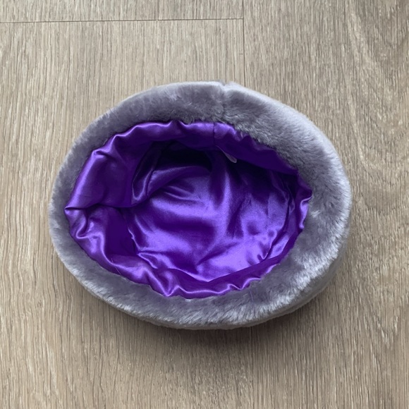 Y2K bimbo-core winter hat - Picture 2 of 4